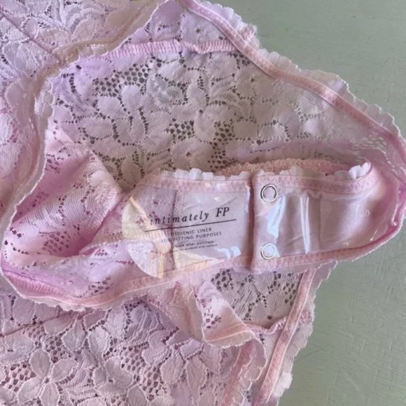 NWT Free People Avery Lace Bodysuit in Festival Bloom - Picture 5 of 5